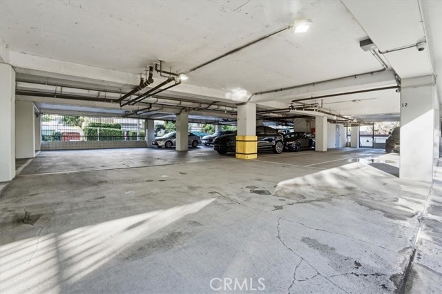 Detail Gallery Image 68 of 75 For 818 N Doheny Dr #908,  West Hollywood,  CA 90069 - 2 Beds | 2 Baths