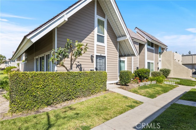 Detail Gallery Image 19 of 28 For 51 Golden Glen St #1,  Irvine,  CA 92604 - 3 Beds | 2 Baths