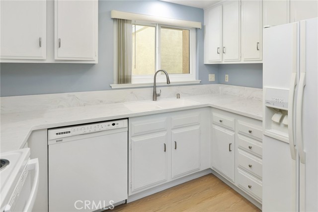 Detail Gallery Image 7 of 19 For 2386 via Mariposa 2b,  Laguna Woods,  CA 92637 - 2 Beds | 2 Baths