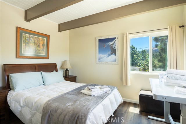 Detail Gallery Image 27 of 43 For 43708 Colusa Drive, Big Bear Lake,  CA 92315 - 4 Beds | 2 Baths