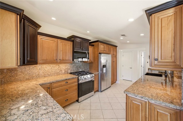 Detail Gallery Image 26 of 65 For 12321 Moana Way, Garden Grove,  CA 92840 - 4 Beds | 3 Baths