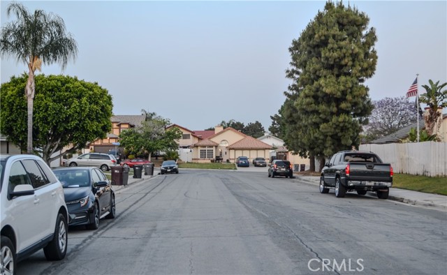 26300 Le Mans Drive, Moreno Valley CA: https://media.crmls.org/medias/39d6c771-2aac-439f-aef0-be20f56a1a55.jpg