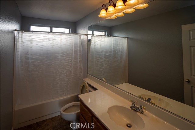 Detail Gallery Image 10 of 16 For 7461 Red Clover Way, Highland,  CA 92346 - 3 Beds | 2 Baths