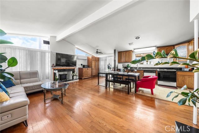 Detail Gallery Image 13 of 39 For 18022 Ardath, Torrance,  CA 90504 - 3 Beds | 2 Baths