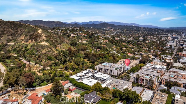 Detail Gallery Image 3 of 37 For 7259 Hillside Ave #102,  Los Angeles,  CA 90046 - 2 Beds | 2 Baths