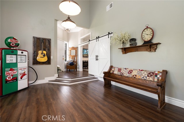 31502 Emperor Drive, Canyon Lake CA: https://media.crmls.org/medias/39da64f8-a1d6-4ea9-8423-337a43a1bbd9.jpg