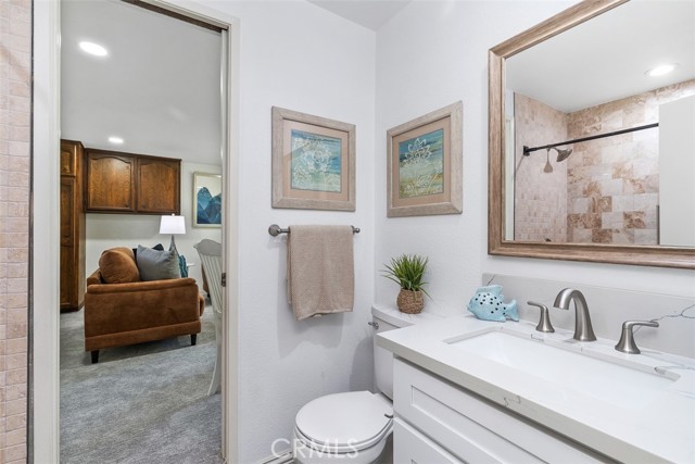 3125 Yukon Avenue, Costa Mesa CA: https://media.crmls.org/medias/39da6b06-efec-40c1-aae9-de22a6230816.jpg