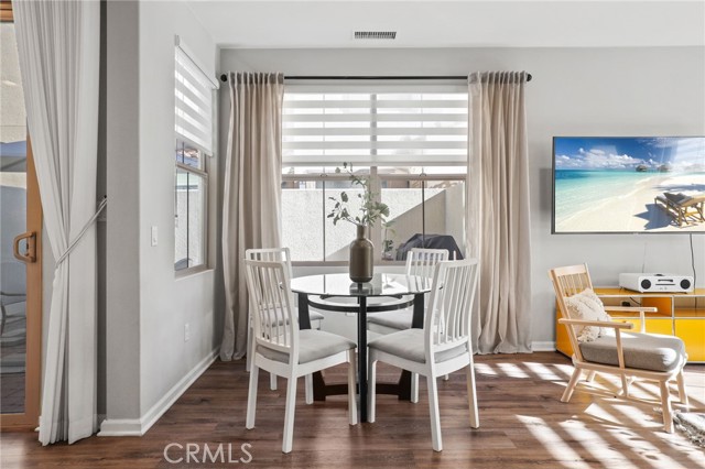 Detail Gallery Image 12 of 66 For 116 Nature Walk, Irvine,  CA 92618 - 3 Beds | 3/1 Baths