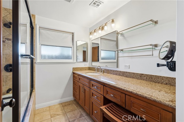 Detail Gallery Image 20 of 35 For 9207 Whitaker Ave, Northridge,  CA 91343 - 4 Beds | 2 Baths