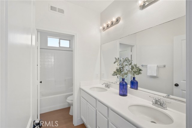 32035 Old Country Court, Winchester CA: https://media.crmls.org/medias/39daebff-2956-4eab-86a3-112213662163.jpg