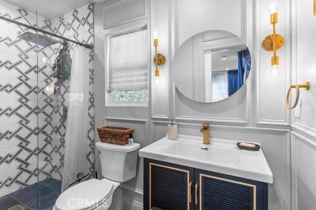 5201 Sale Avenue, Woodland Hills CA: https://media.crmls.org/medias/39db3843-504e-4eb1-8c97-4e4a395cb984.jpg