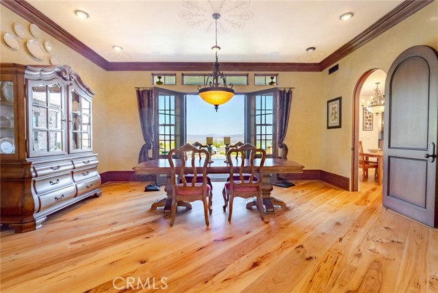 Image 5 of 74 For 25532 Oak Meadow Drive