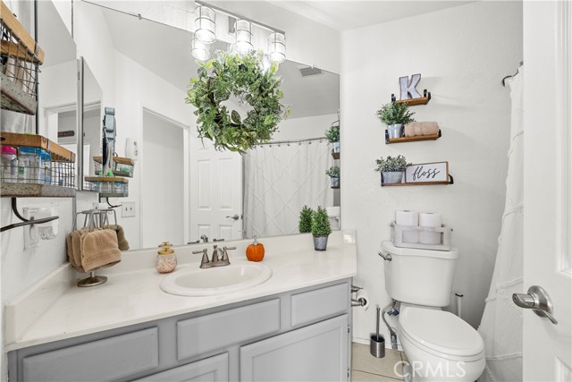 3009 Kaylyn, Lancaster CA: https://media.crmls.org/medias/39dbae78-c9ec-43c1-957a-3d439e0a2f0e.jpg