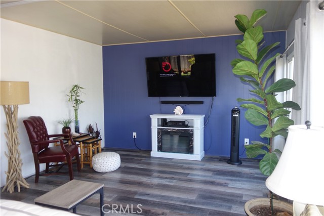 Detail Gallery Image 9 of 55 For 886 S Palm Ave, Hemet,  CA 92543 - 2 Beds | 2 Baths