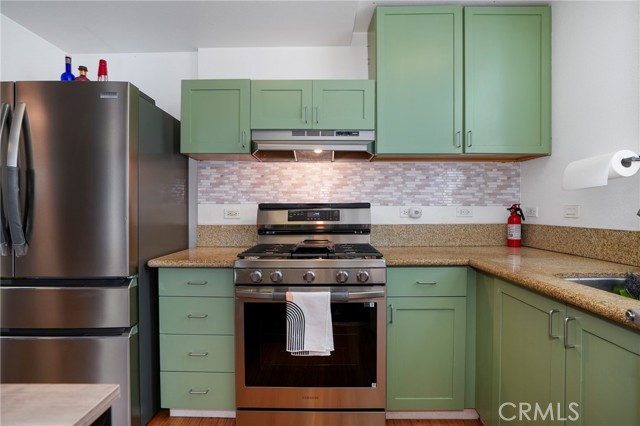 Front Image Thumbnail for CRPW26205495