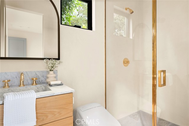 Detail Gallery Image 30 of 40 For 4935 Agnes Ave, Valley Village,  CA 91607 - 5 Beds | 3 Baths