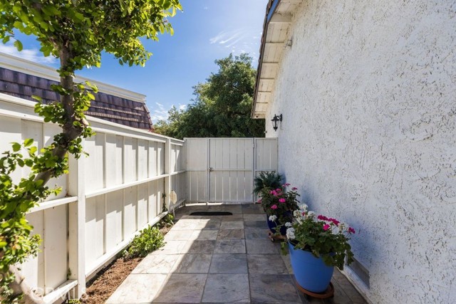 Detail Gallery Image 29 of 48 For 2805 Shoreview Cir, Westlake Village,  CA 91361 - 2 Beds | 2 Baths