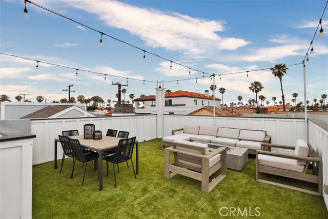 Detail Gallery Image 51 of 64 For 307 18th St, Huntington Beach,  CA 92648 - 3 Beds | 3/1 Baths