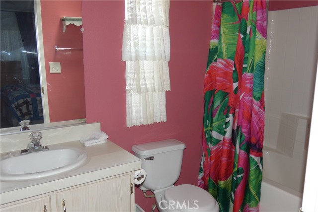 Detail Gallery Image 21 of 36 For 1701 S Thornburg St #108,  Santa Maria,  CA 93458 - 3 Beds | 2 Baths