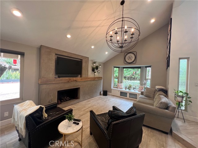 Detail Gallery Image 2 of 12 For 20891 Sailmaker, Huntington Beach,  CA 92648 - 4 Beds | 2 Baths