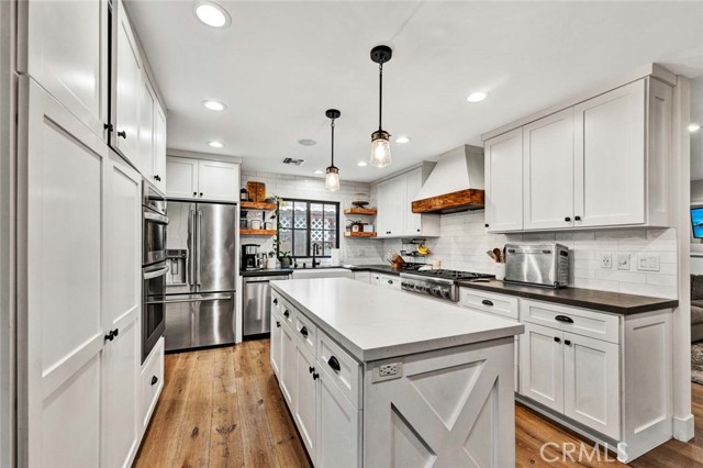 Detail Gallery Image 7 of 19 For 10691 Henderson Ave, Garden Grove,  CA 92843 - 4 Beds | 2 Baths