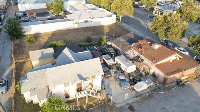 Image 37 of 47 For 855 Holt Avenue