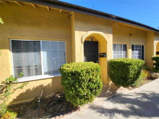 1240 Muirfield Road, Los Angeles, California 90019, ,Multi-Family,For Sale,Muirfield,PW25035035