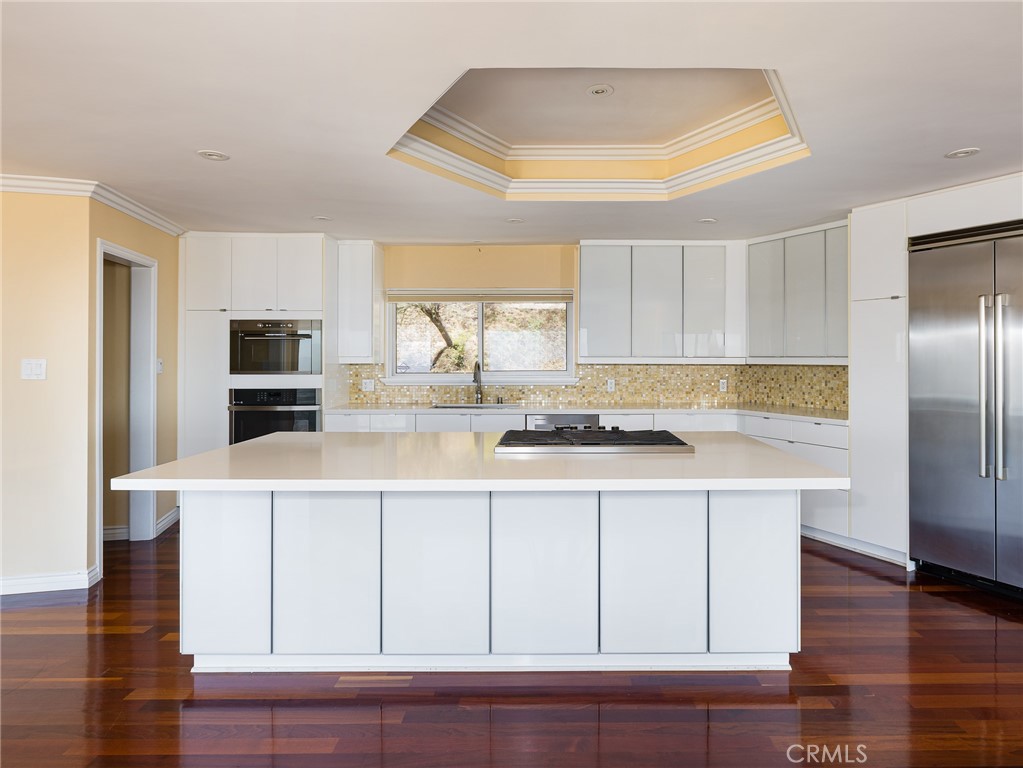 3311 Crownview Drive