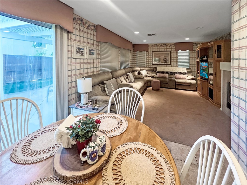 MLS #OC25250723 image #7