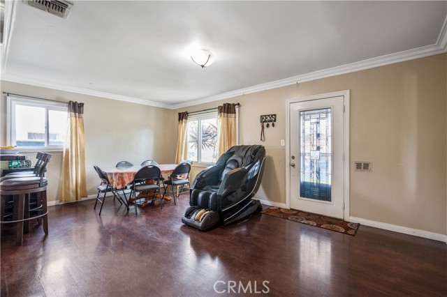 Detail Gallery Image 7 of 35 For 1037 S Tajauta, Compton,  CA 90220 - 4 Beds | 3 Baths