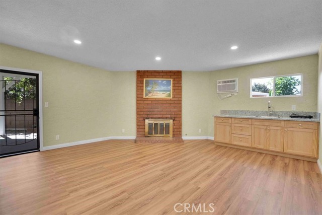 Image 20 of 41 For 9241 Vicki Drive