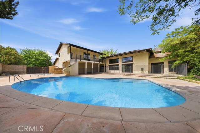 Detail Gallery Image 12 of 18 For 2718 Still Meadow, Lancaster,  CA 93536 - 5 Beds | 3 Baths