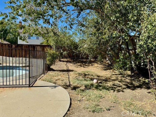 Detail Gallery Image 18 of 19 For 39453 Dijon Ln, Palmdale,  CA 93551 - 6 Beds | 3 Baths