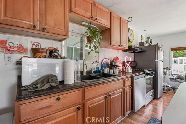 Detail Gallery Image 5 of 20 For 4201 Topanga Canyon Bld #189,  Woodland Hills,  CA 91364 - 2 Beds | 2/1 Baths