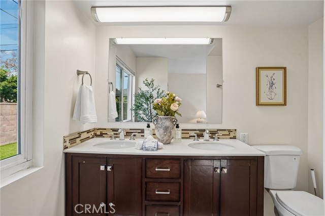 18031 Gramercy Place photo 23