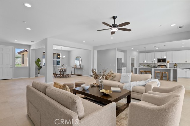 Image 9 of 72 For 5613 Levanto