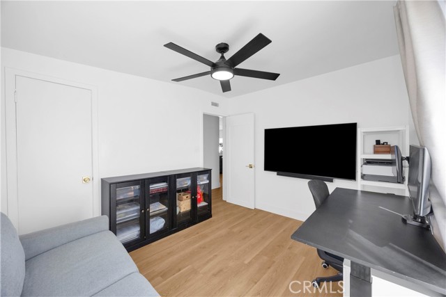 Image 13 of 27 For 2430 Marber  