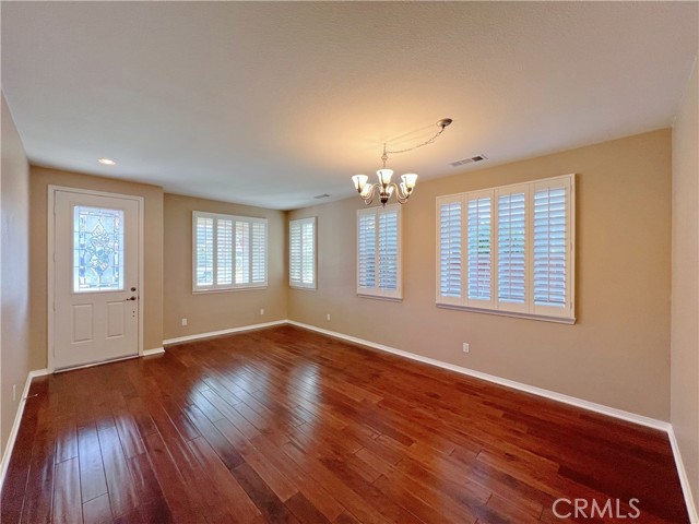 Detail Gallery Image 6 of 27 For 32647 Dorset Ct, Temecula,  CA 92592 - 4 Beds | 2/1 Baths