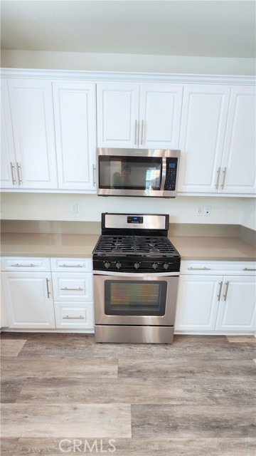 Detail Gallery Image 8 of 26 For 8614 Founders Grove, Chino,  CA 91708 - 3 Beds | 2/1 Baths