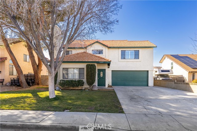 Detail Gallery Image 1 of 27 For 43007 Pearlwood Dr, Lancaster,  CA 93536 - 4 Beds | 4 Baths