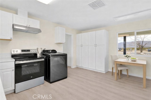 Detail Gallery Image 15 of 69 For 47424 Paddington, Landers,  CA 92285 - 2 Beds | 2 Baths