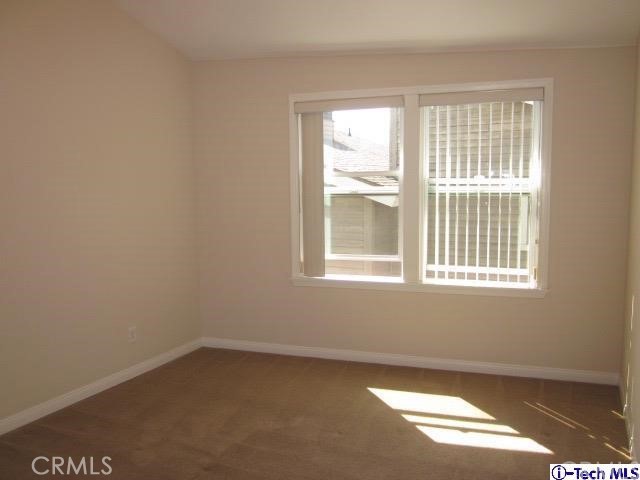 Detail Gallery Image 16 of 31 For 2283 Waltonia Dr #105,  Montrose,  CA 91020 - 3 Beds | 2/1 Baths