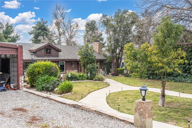 Detail Gallery Image 8 of 52 For 39441 Tokay, Cherry Valley,  CA 92223 - 3 Beds | 2 Baths