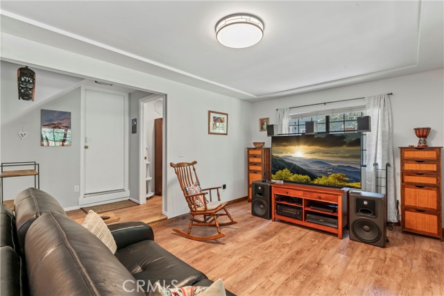 1364 Toronto Drive, Lake Arrowhead CA: https://media.crmls.org/medias/39e82c4a-b1d7-433b-b855-b73727518a0f.jpg