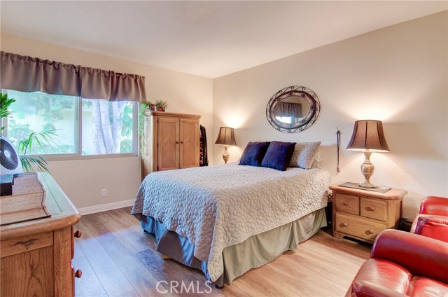 8646 Butte Circle, Huntington Beach CA: https://media.crmls.org/medias/39e8775d-32fb-42a3-8e6a-b9810de3fd40.jpg