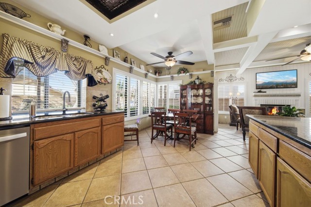 Detail Gallery Image 20 of 62 For 5633 W Avenue L2, Lancaster,  CA 93536 - 4 Beds | 3 Baths