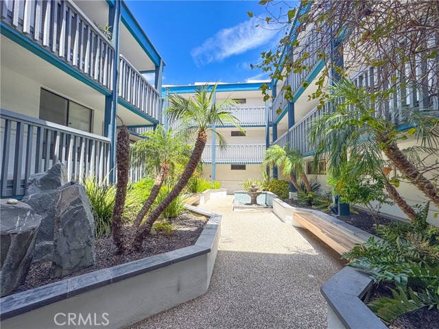 Detail Gallery Image 37 of 40 For 575 Esplanade #102,  Redondo Beach,  CA 90277 - 3 Beds | 2 Baths