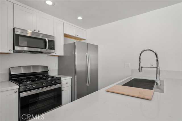 Detail Gallery Image 3 of 14 For 611 Calle Campana, San Clemente,  CA 92673 - 1 Beds | 1 Baths