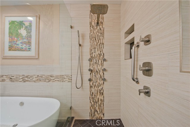 Detail Gallery Image 16 of 26 For 16534 Bosque Dr, Encino,  CA 91436 - 3 Beds | 2/1 Baths