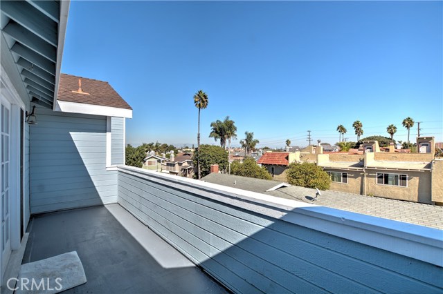 1812 Speyer Lane, Redondo Beach, California 90278, 3 Bedrooms Bedrooms, ,2 BathroomsBathrooms,Residential,Sold,Speyer,SB17244292